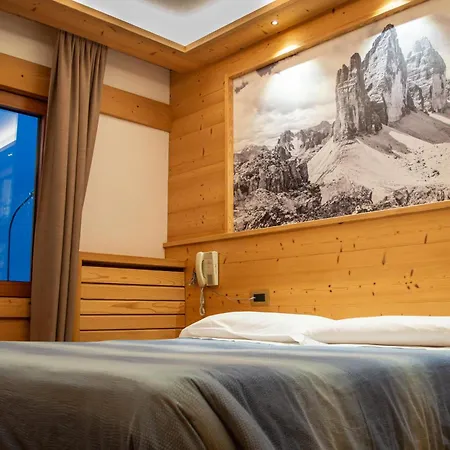 Hotel Serena - Tre Cime Views