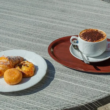 Serena - Tre Cime Views 호텔 2*