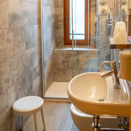 Serena - Tre Cime Views 아우론조디까도레