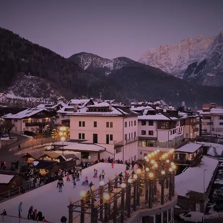 Serena - Tre Cime Views Отель 2*