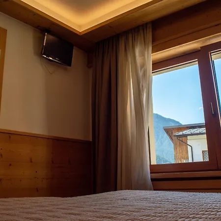 Отель Serena - Tre Cime Views